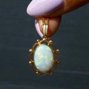 9ct Gold Opal Pendant, 3.65ct.