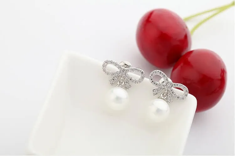 Dream Pearl Bow Stud Earrings