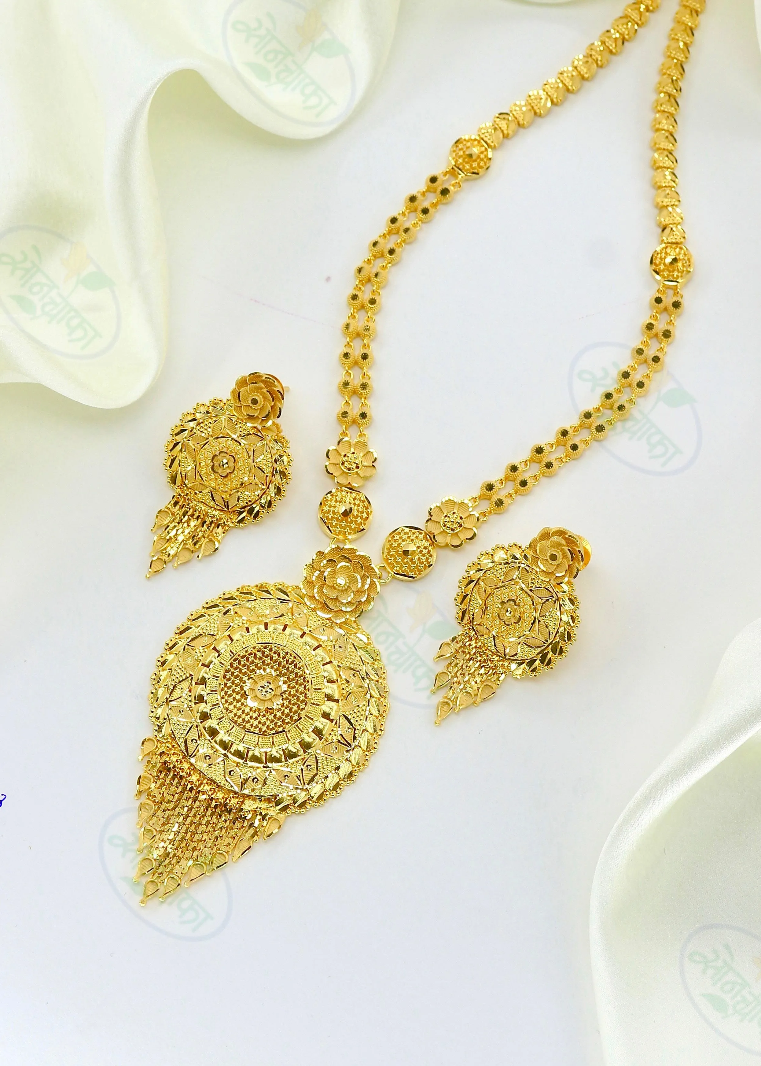 FLORENCE GOLD PLATED NECKLACE