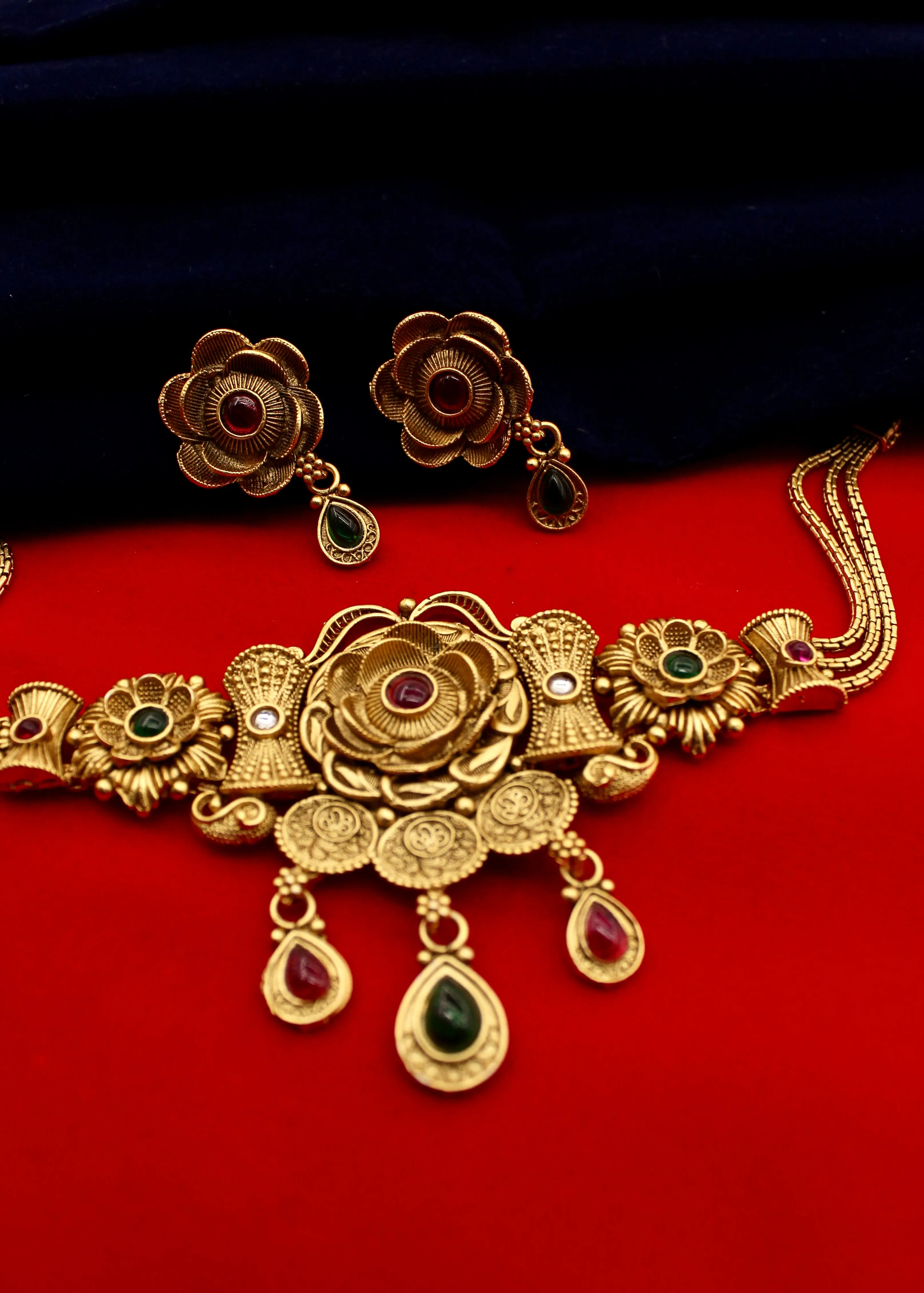 IMPERIAL RAJWADI CHOKER