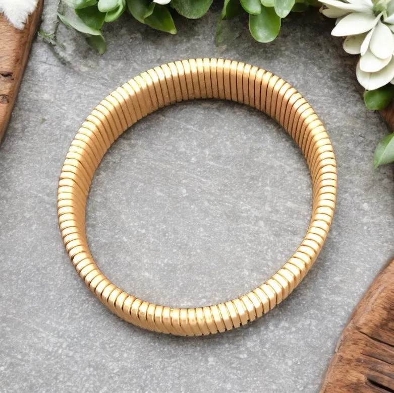 Kenze Panae Gold Stretch Bracelet