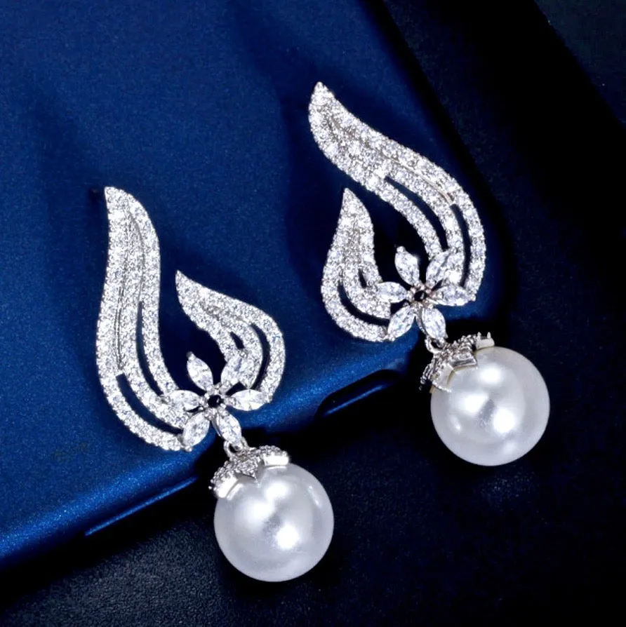 "Lavinia" - Pearl and Cubic Zirconia Bridal Earrings - Available in Silver, Rose Gold and Yellow Gold