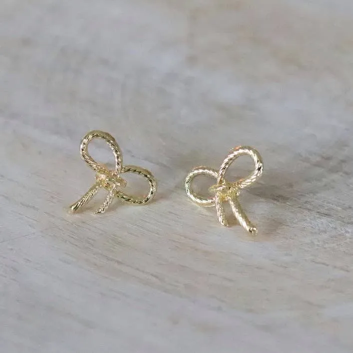 Simple Gold Ribbon Stud Earrings