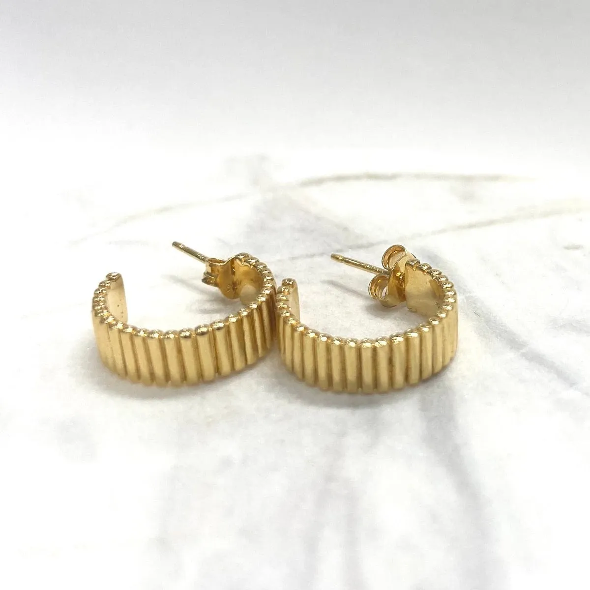 Small Horizontal Ribs Hoops in Gold Vermeil